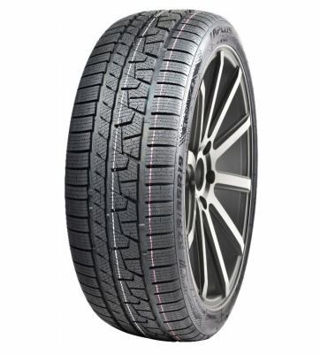 APLUS A702 215/55 R18 99V